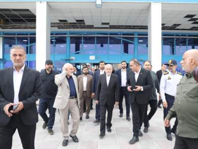 وزیر میراث‌فرهنگی از طرح‌های گردشگری و زیرساخت‌های بندری خرمشهر دیدن کرد