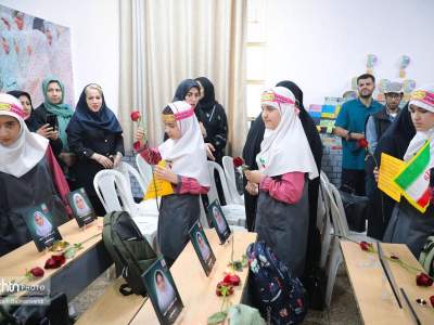 روز بناهای تاریخی در اهواز با ادای احترام به شهدای مدرسه میناب گرامی داشته شد